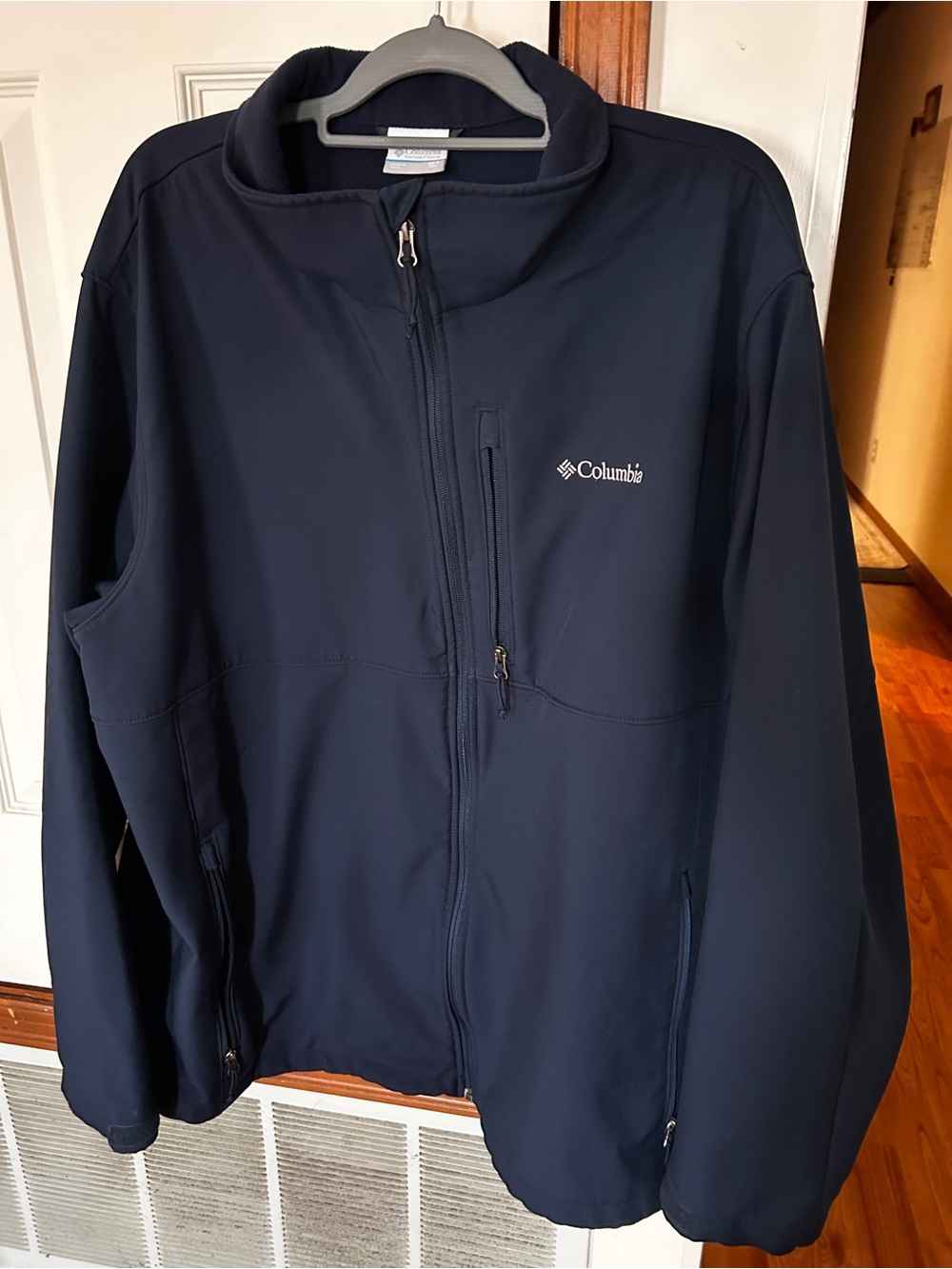 Columbia Men's Dark Navy Full-Zip Softshell Jacket